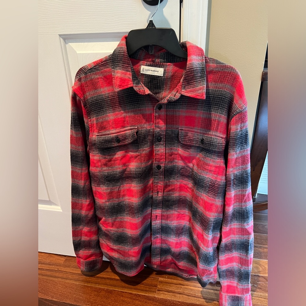 Lucky Brand Cloud Soft men’s flannel shirt in size LARGE